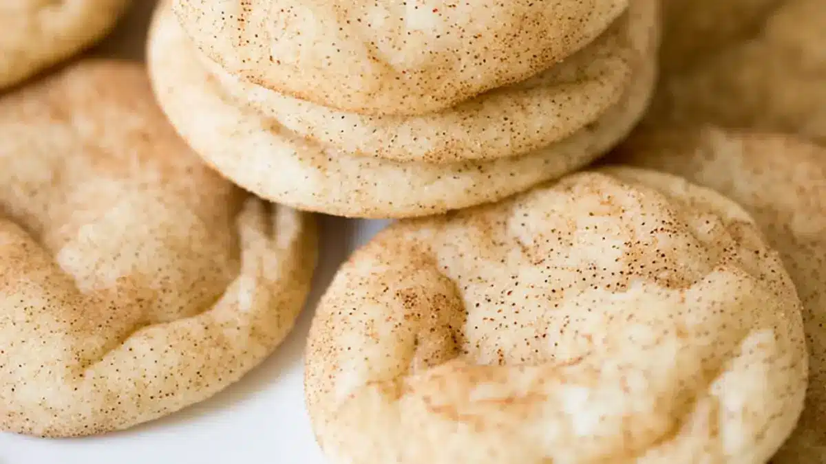 Recipes Hurry 2 The Best Snickerdoodle Cookie Recipe with Text Overlay