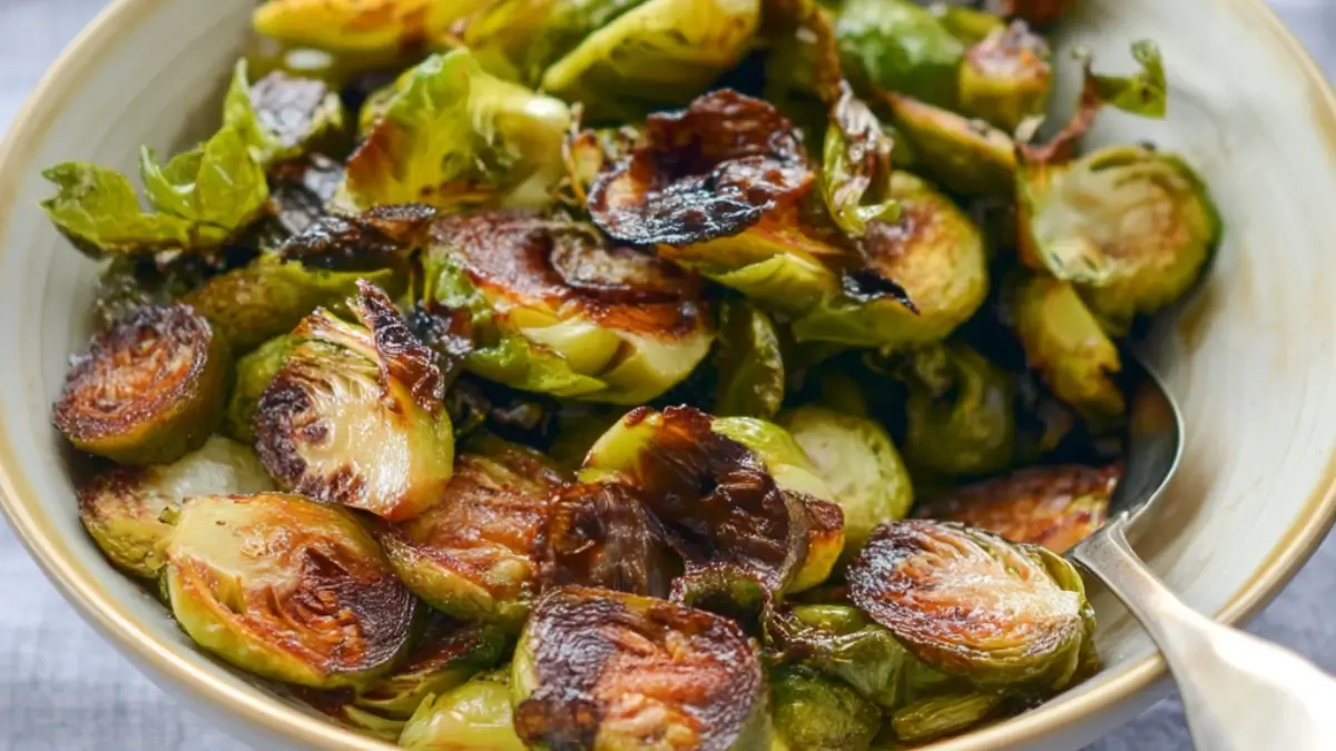 Crispy Honey Balsamic Brussels Sprouts 8 Design sans titre 50 compressed 1