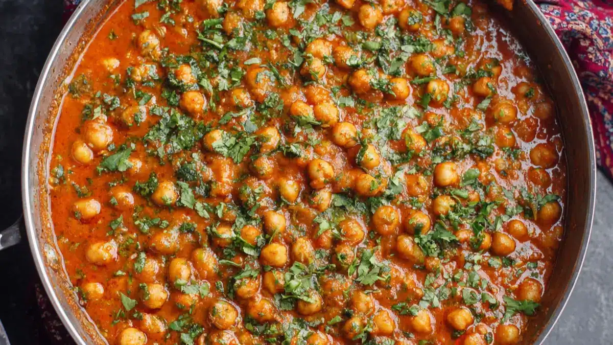 Easy Creamy Harissa Chickpeas (Marry Me Style) 4 Crumbl Pumpkin Pie Cookies Copycat 15